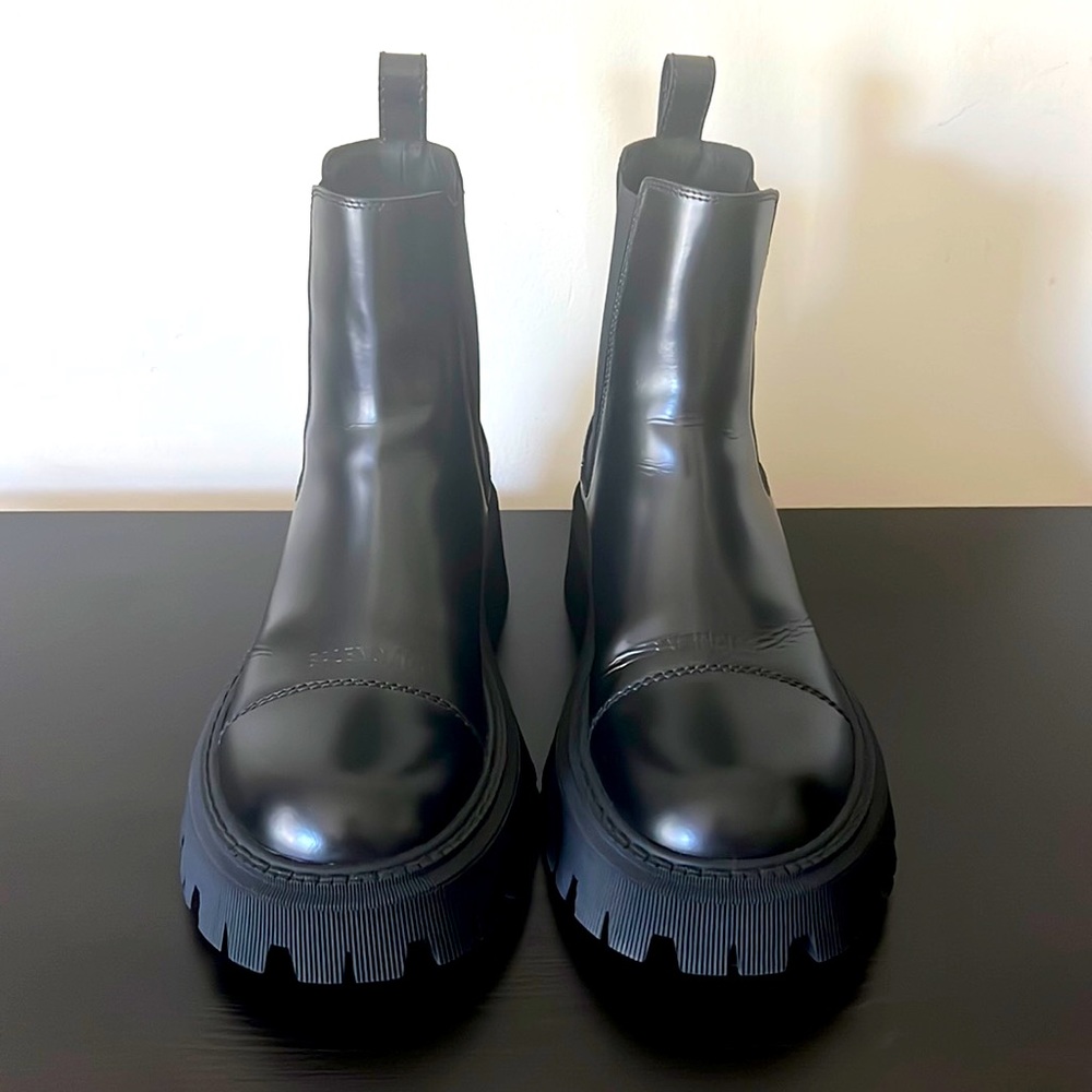 BALENCIAGA TRACTOR BOOT MEN